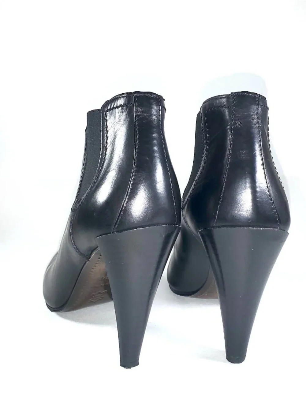 Donald J Pliner Black Leather Heeled Chelsea Ankle Booties (Size 7M)